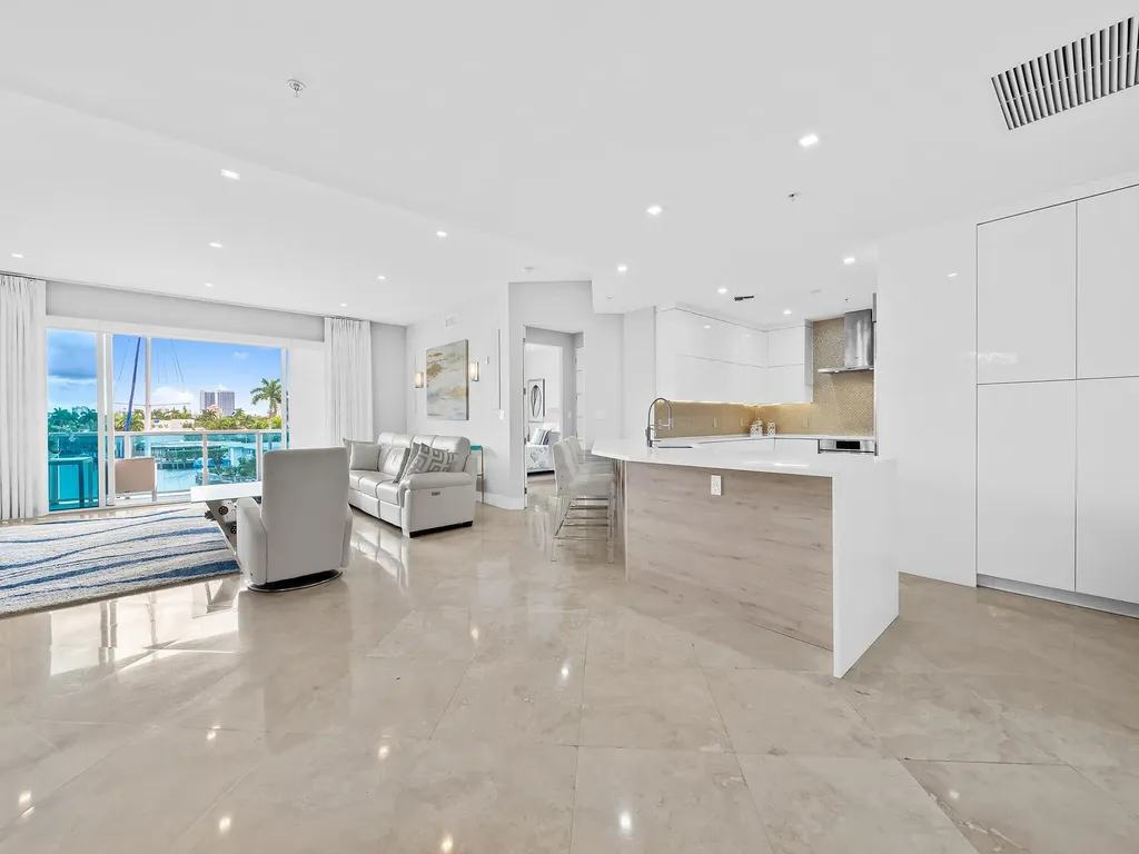 516 Hendricks Isle Fort Lauderdale FL 33301