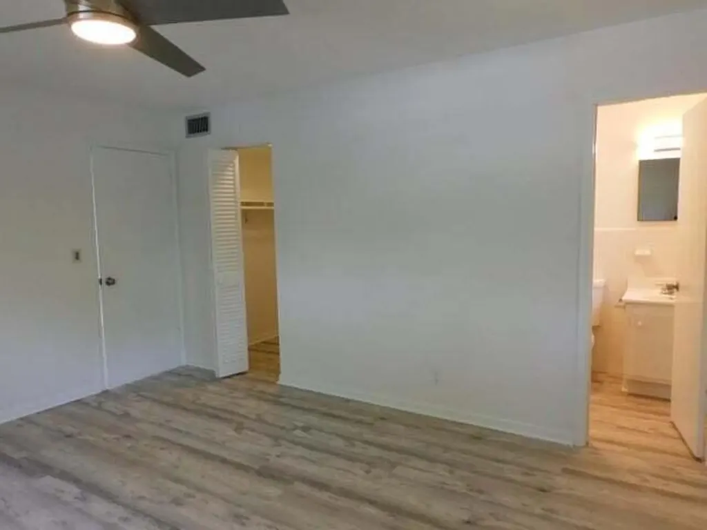 640 SE 2nd Avenue Boynton Beach FL 33435