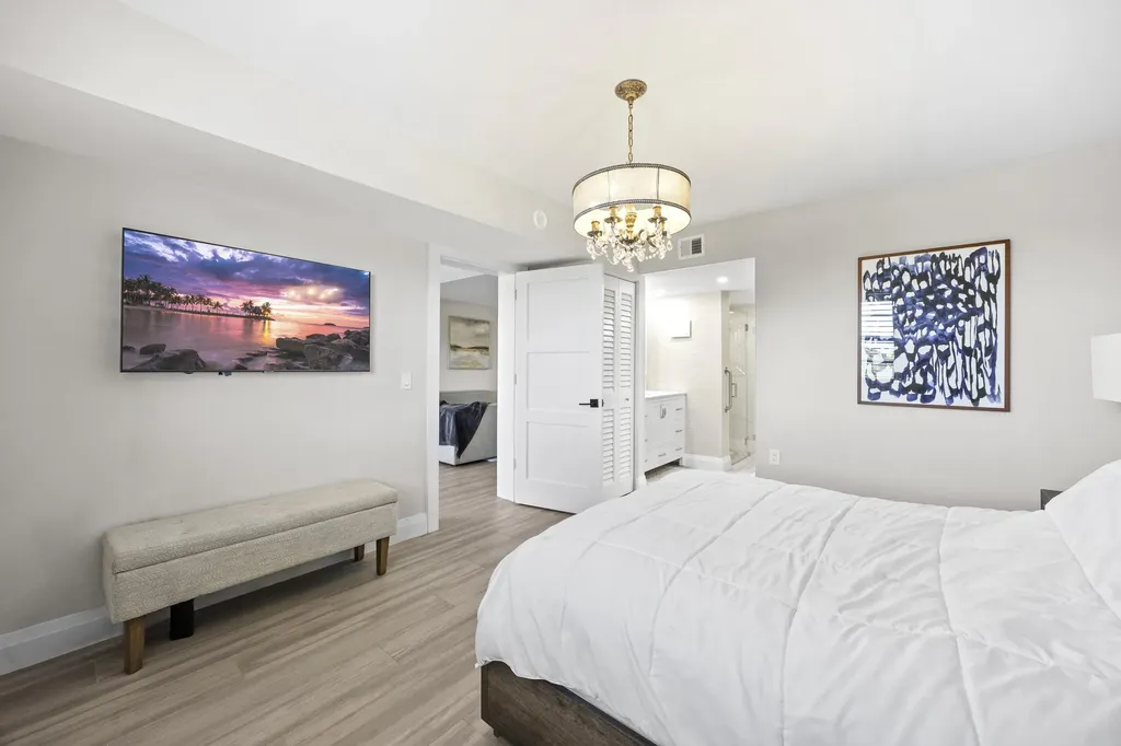 6061 Balboa Circle Boca Raton FL 33433