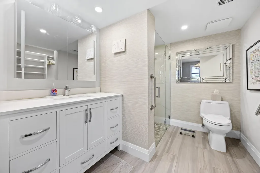 6061 Balboa Circle Boca Raton FL 33433