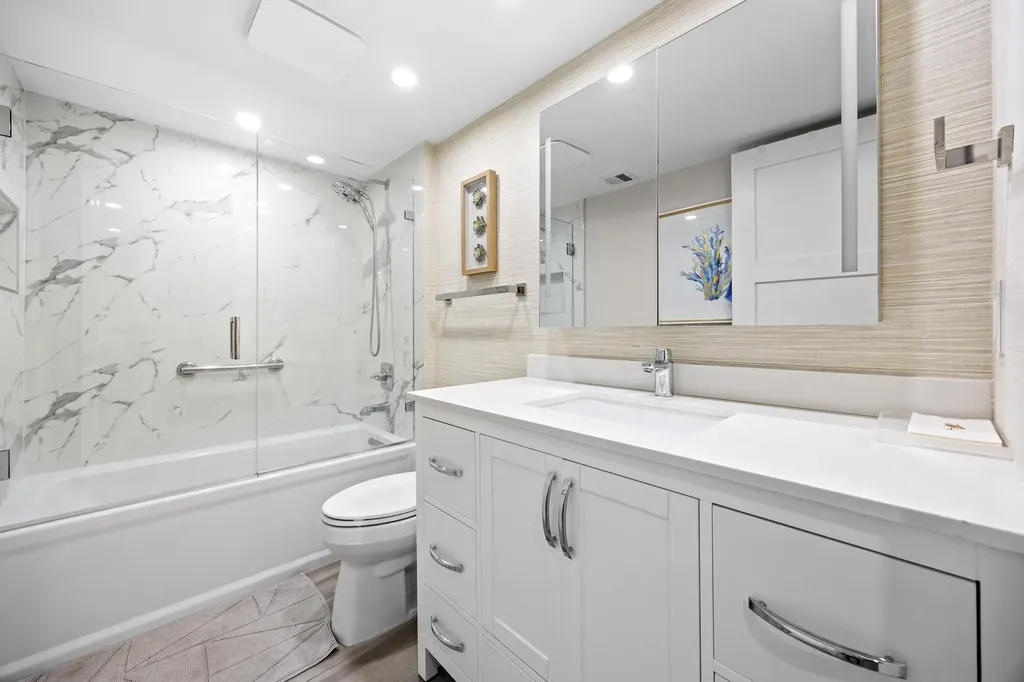 6061 Balboa Circle Boca Raton FL 33433