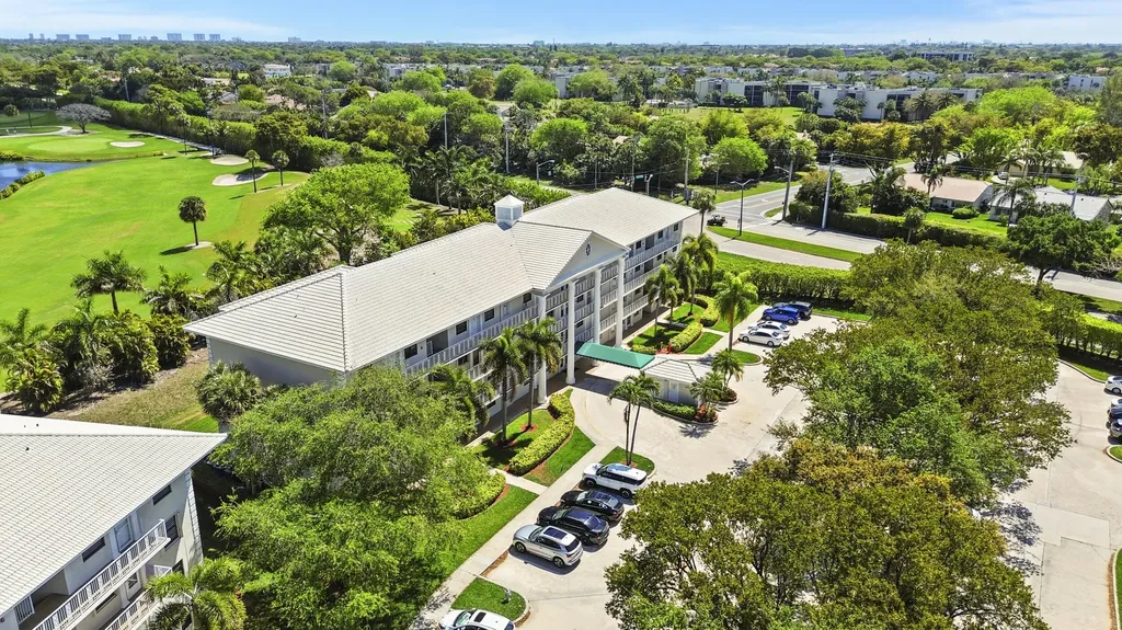 6061 Balboa Circle Boca Raton FL 33433