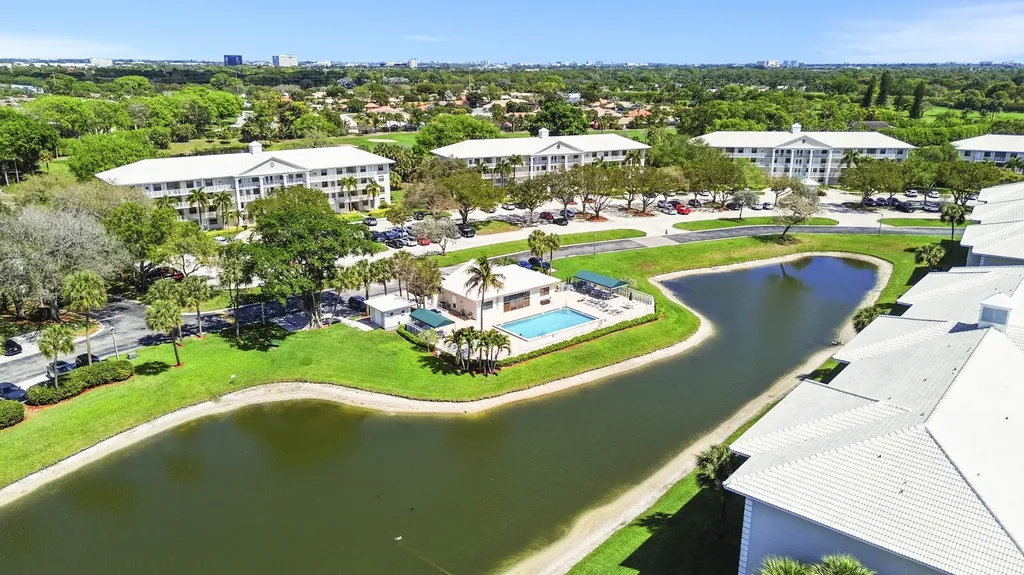 6061 Balboa Circle Boca Raton FL 33433