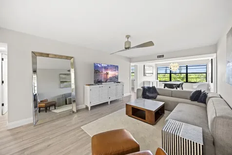 6061 Balboa Circle Boca Raton FL 33433