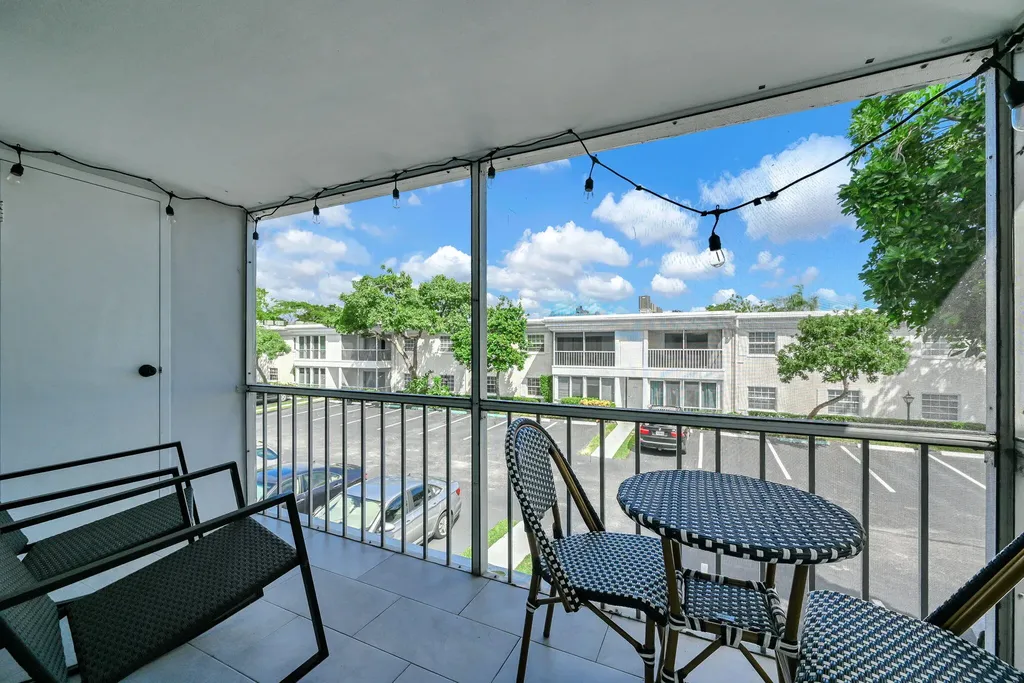 6279 Bay Club Drive Fort Lauderdale FL 33308