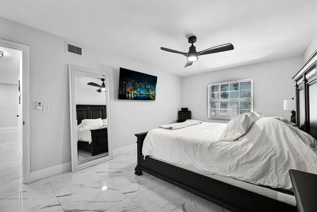 6279 Bay Club Drive Fort Lauderdale FL 33308