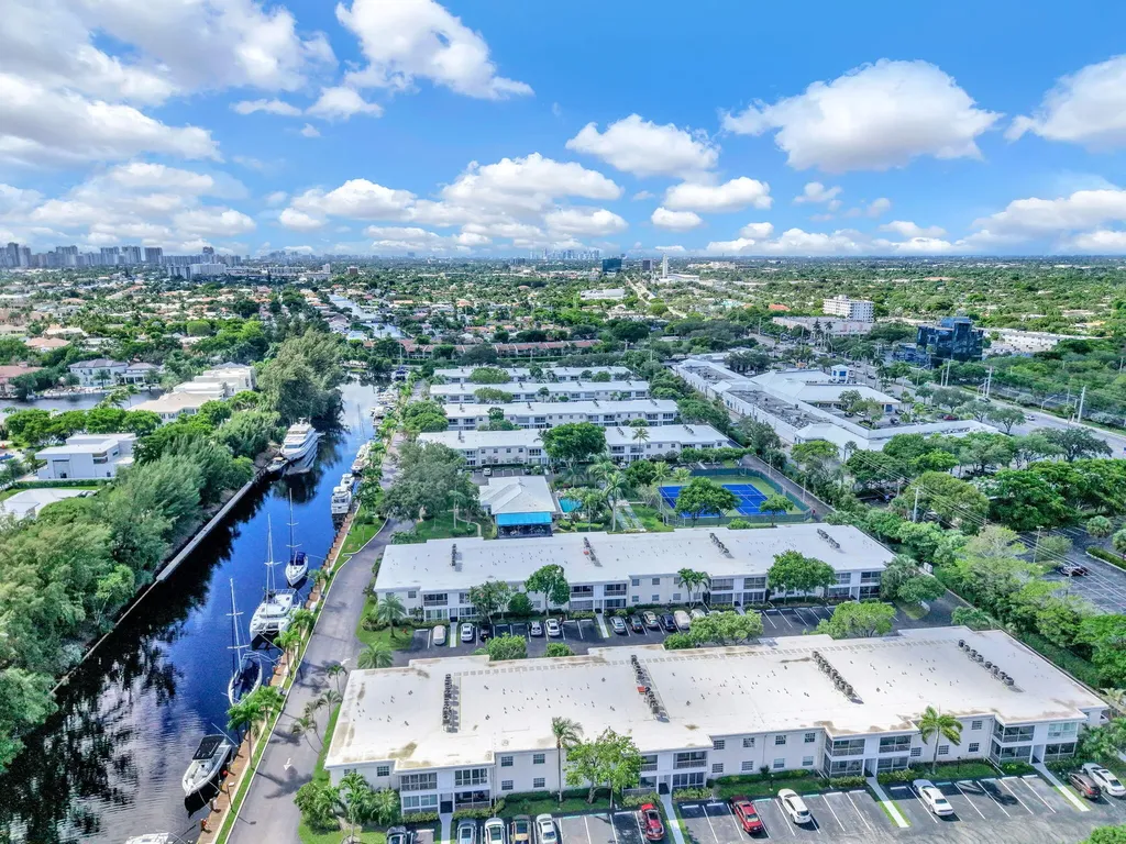 6279 Bay Club Drive Fort Lauderdale FL 33308