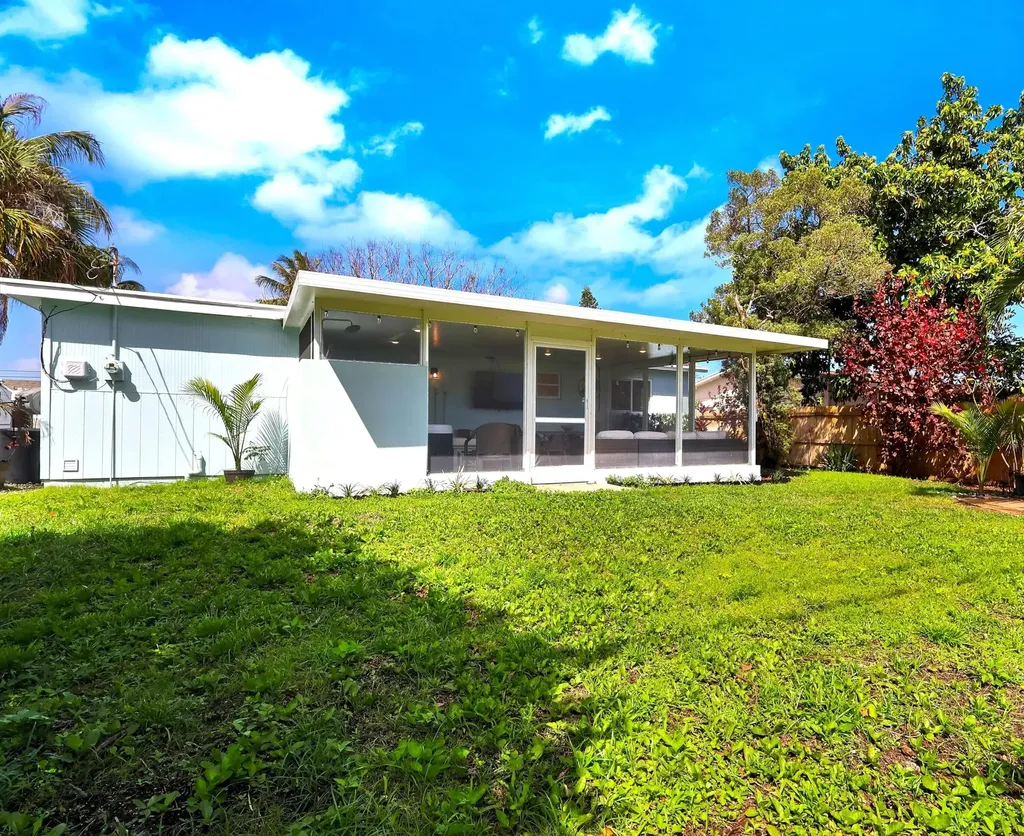 3546 Betty Ann Court E West Palm Beach FL 33403