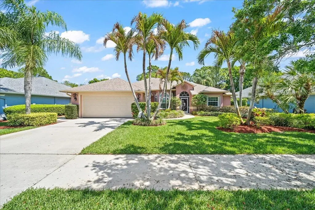 214 SW Fernleaf Trail Port St Lucie FL 34953