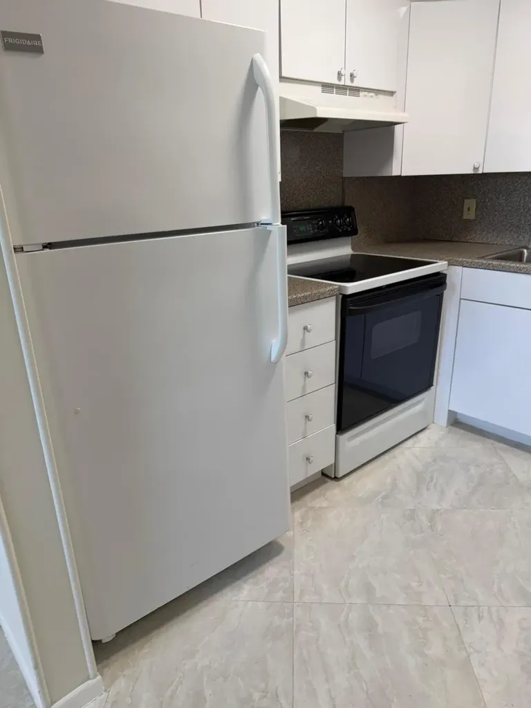 79 Dorchester D West Palm Beach FL 33417