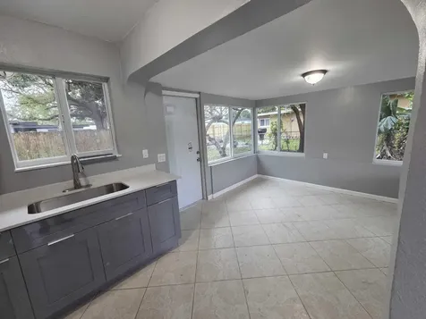 5720 Cleveland Street Hollywood FL 33021