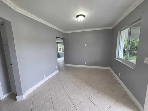 5720 Cleveland Street Hollywood FL 33021
