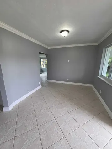 5720 Cleveland Street Hollywood FL 33021
