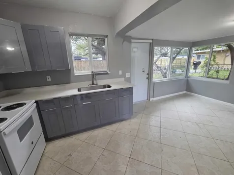 5720 Cleveland Street Hollywood FL 33021
