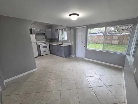 5720 Cleveland Street Hollywood FL 33021