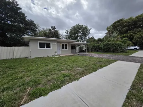 5720 Cleveland Street Hollywood FL 33021