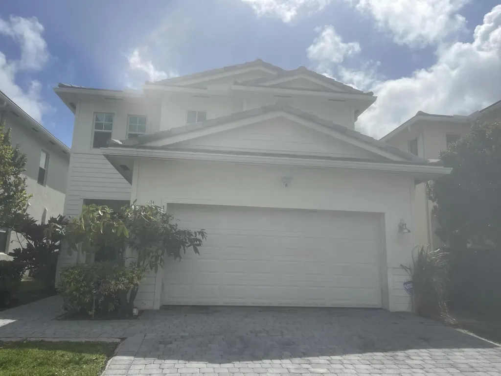 1130 Verde Court Deerfield Beach FL 33064