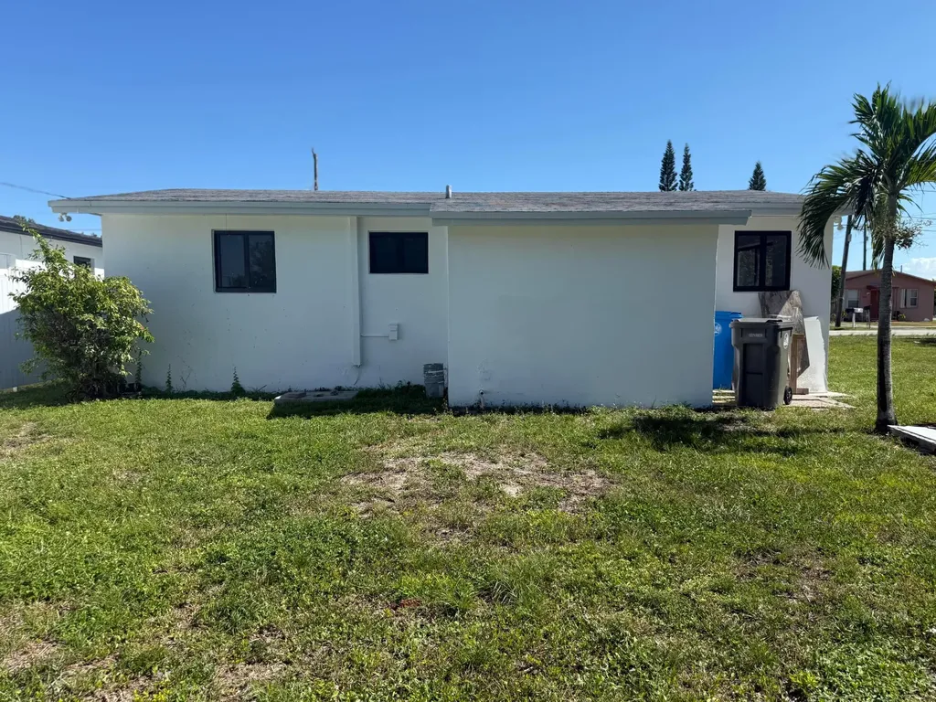 4131 SW 23rd Street West Park FL 33023
