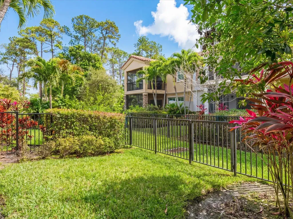 15826 Binks Pointe Terrace Wellington FL 33414