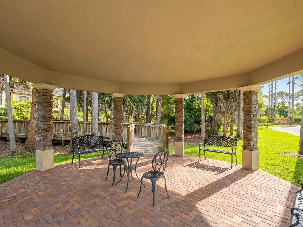 15826 Binks Pointe Terrace Wellington FL 33414