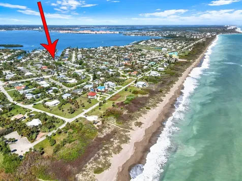 1902 Mimosa Avenue Fort Pierce FL 34949
