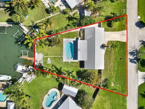 1902 Mimosa Avenue Fort Pierce FL 34949