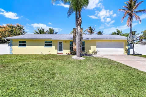 1902 Mimosa Avenue Fort Pierce FL 34949