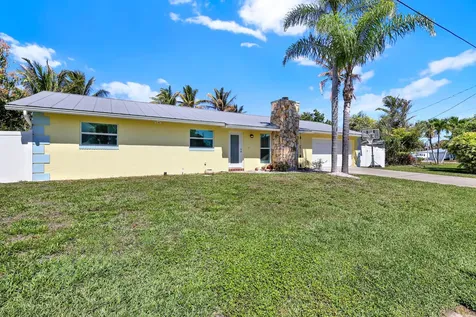 1902 Mimosa Avenue Fort Pierce FL 34949