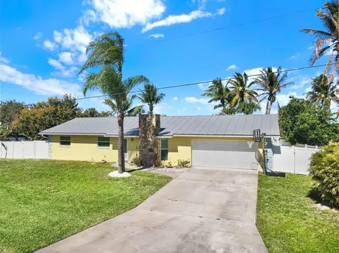 1902 Mimosa Avenue Fort Pierce FL 34949