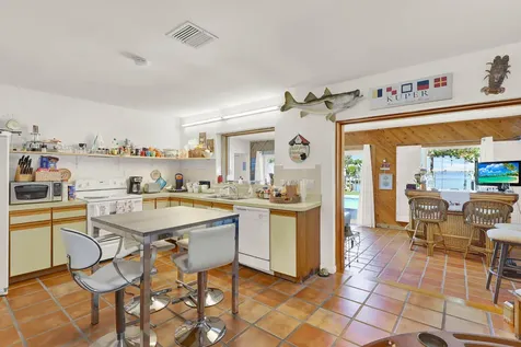 1902 Mimosa Avenue Fort Pierce FL 34949
