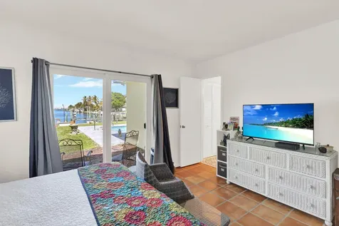 1902 Mimosa Avenue Fort Pierce FL 34949