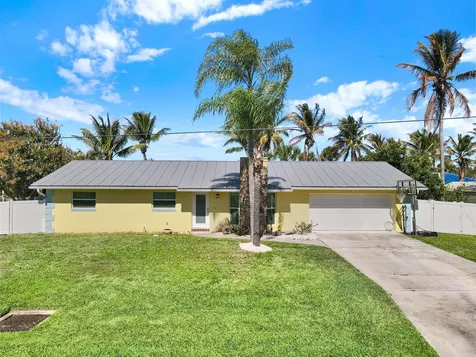 1902 Mimosa Avenue Fort Pierce FL 34949