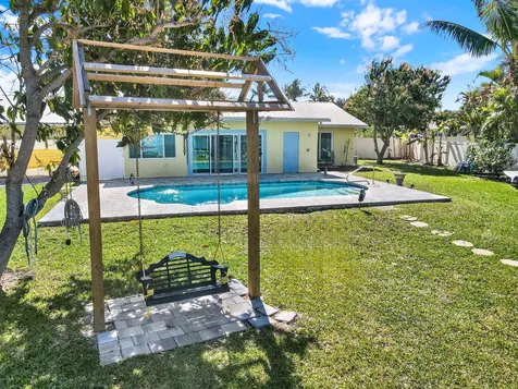 1902 Mimosa Avenue Fort Pierce FL 34949