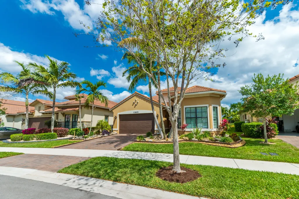 11825 N Kalmar Circle Circle N Parkland FL 33076