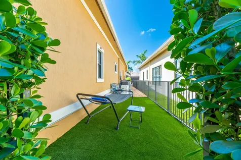 11825 N Kalmar Circle Circle N Parkland FL 33076