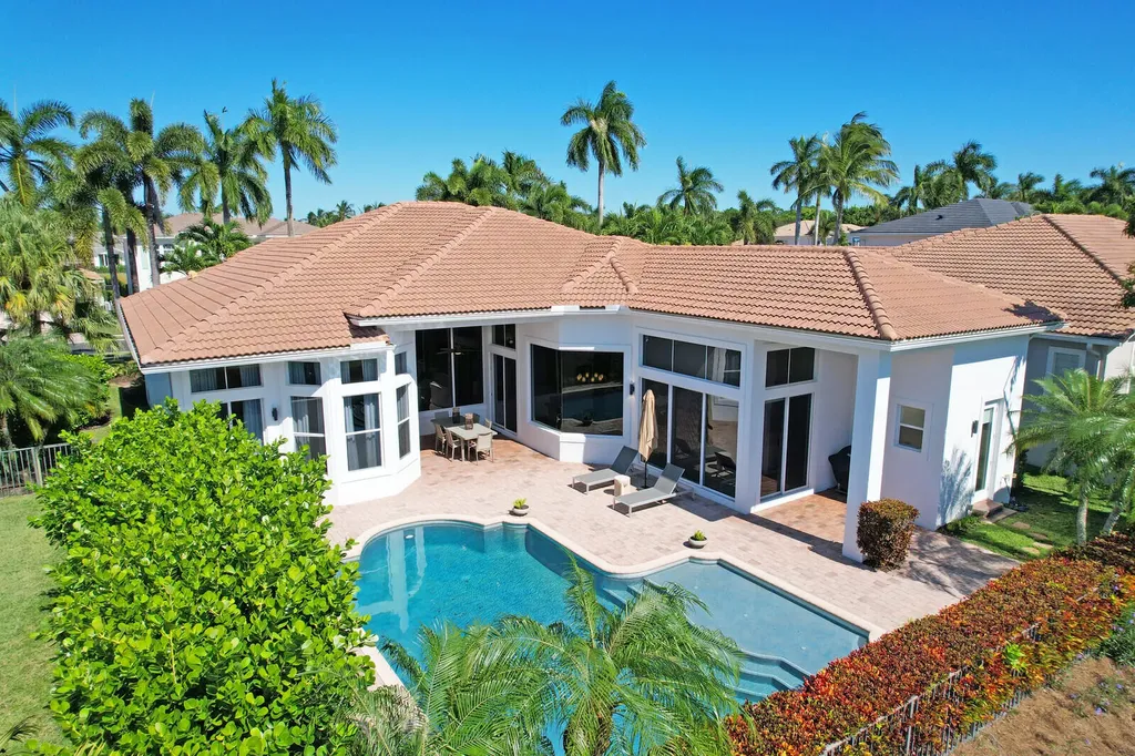 528 Les Jardin Drive Palm Beach Gardens FL 33410