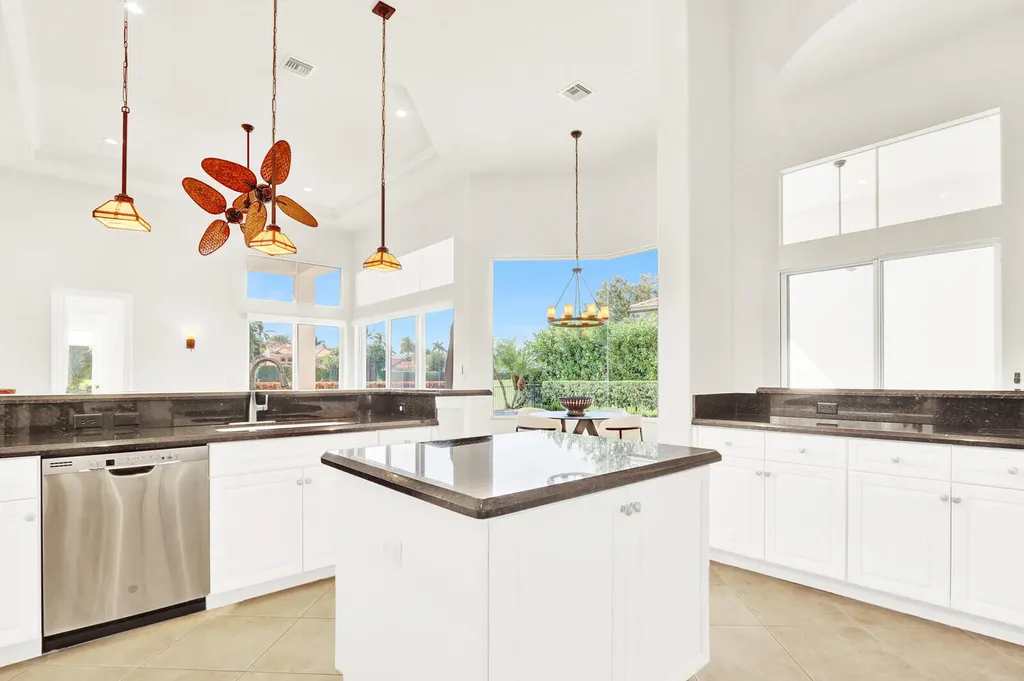 528 Les Jardin Drive Palm Beach Gardens FL 33410