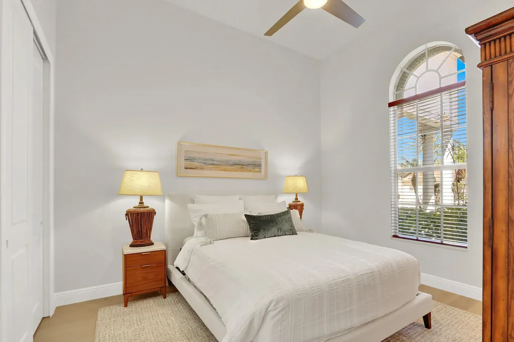 528 Les Jardin Drive Palm Beach Gardens FL 33410