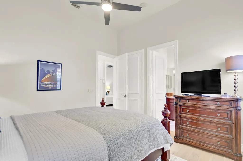 528 Les Jardin Drive Palm Beach Gardens FL 33410