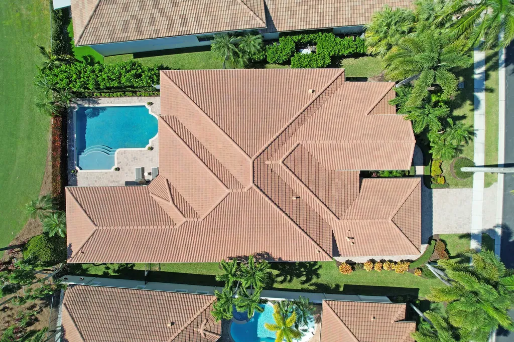 528 Les Jardin Drive Palm Beach Gardens FL 33410