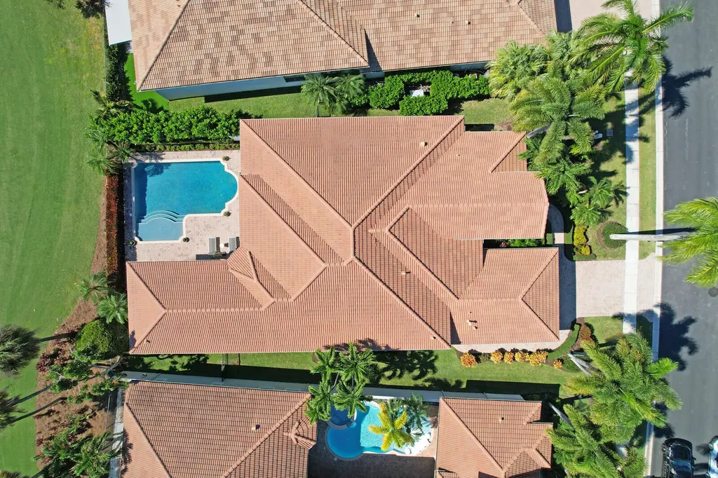 528 Les Jardin Drive Palm Beach Gardens FL 33410