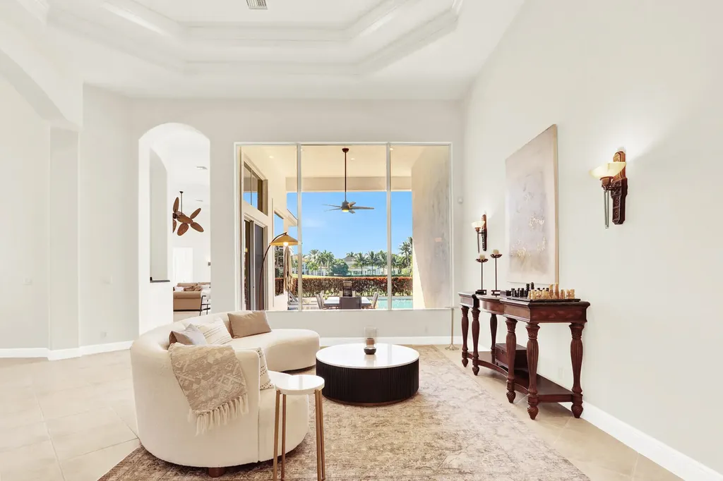 528 Les Jardin Drive Palm Beach Gardens FL 33410