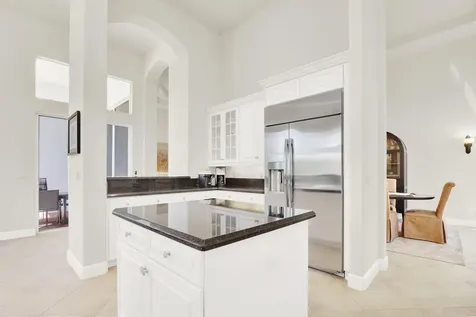 528 Les Jardin Drive Palm Beach Gardens FL 33410