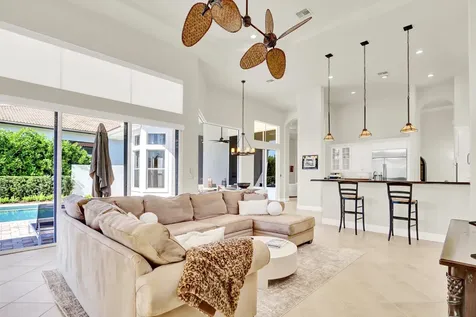 528 Les Jardin Drive Palm Beach Gardens FL 33410