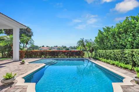 528 Les Jardin Drive Palm Beach Gardens FL 33410