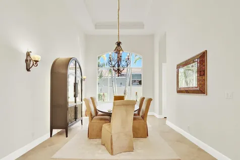 528 Les Jardin Drive Palm Beach Gardens FL 33410