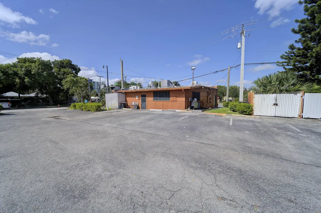 600 S Dixie Highway W Pompano Beach FL