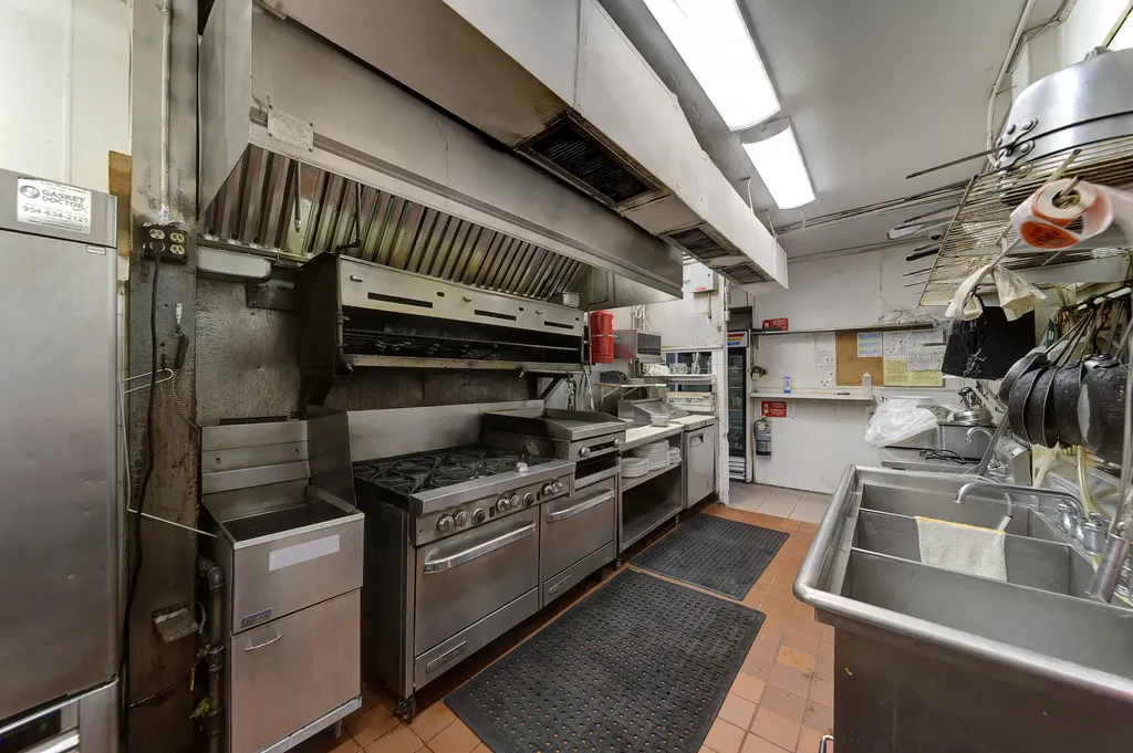 600 S Dixie Highway W Pompano Beach FL