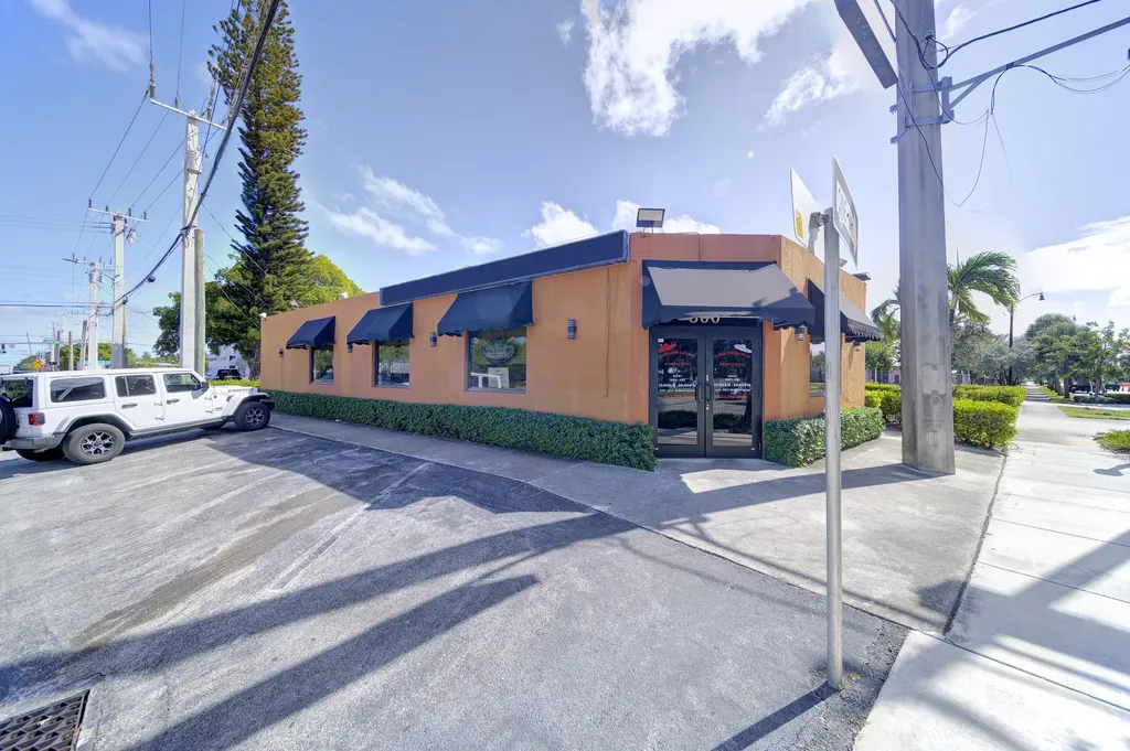 600 S Dixie Highway W Pompano Beach FL