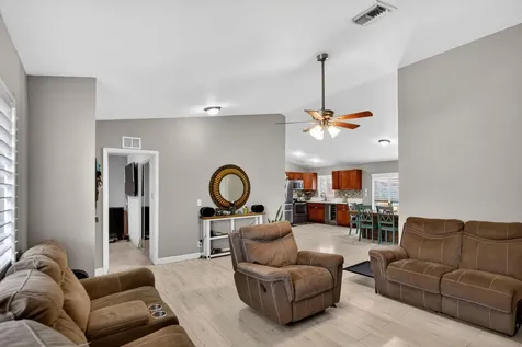 7521 SW 6th Court North Lauderdale FL 33068
